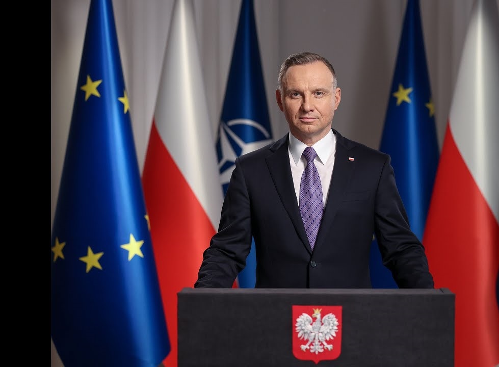 Government takeover of public media violated constitution, says Polish president