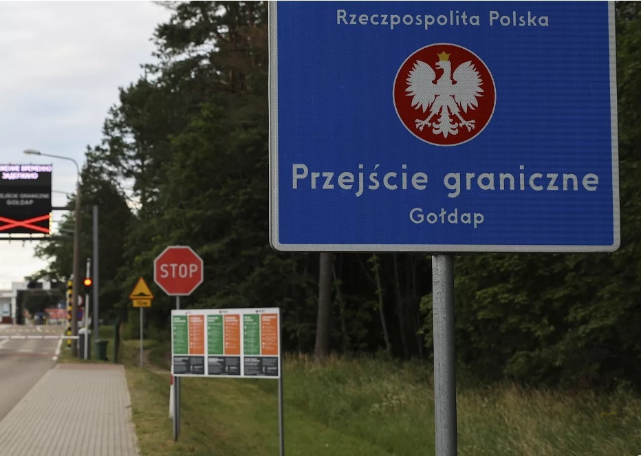 Over 17,000 Russians Crossed Poland’s Border With Kaliningrad in a Period of 5 Days