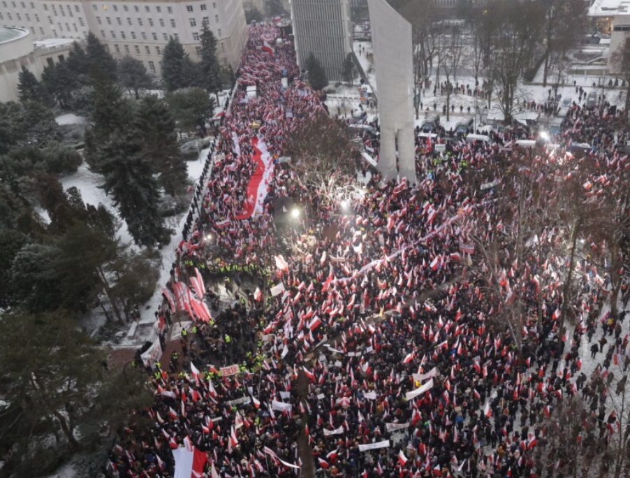 Former ruling PiS party holds anti-government protest in Warsaw