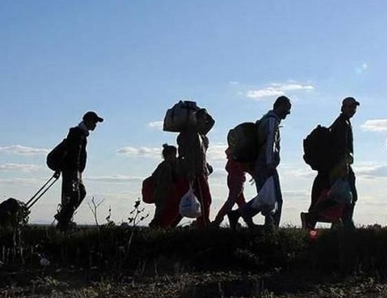 Bulgaria migrants: Torrid lives at bottom of people-smugglers' pyramid