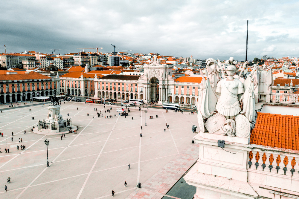 Tourist Taxes in Lisbon Prompt Disagreement