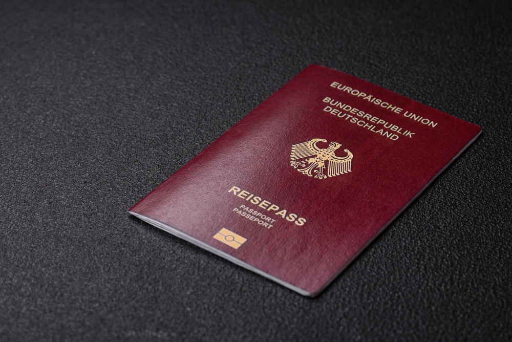 german-passport-ranks-as-3rd-most-powerful-in-henley-index-2025