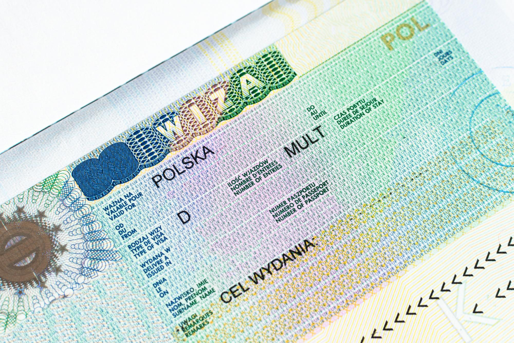 Polish Senate Approves Stricter Regulations on Student Visas